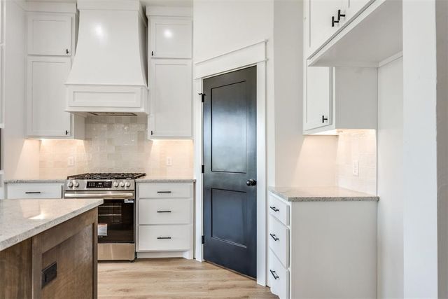 2216 SW 160th Street, Oklahoma City, OK 73170