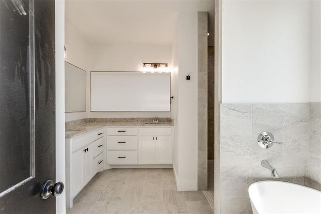 2216 SW 160th Street, Oklahoma City, OK 73170