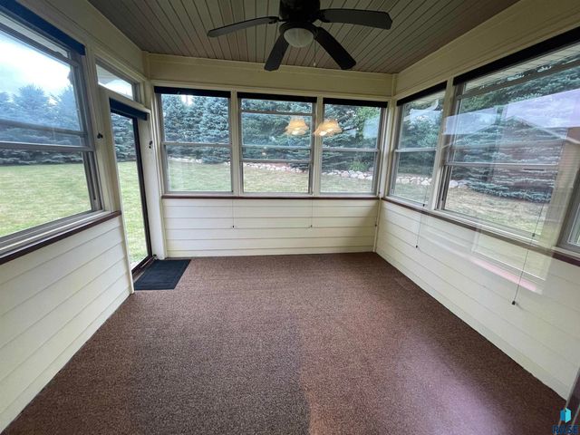 5205 S Summerfield Pl Place, Sioux Falls, SD 57108