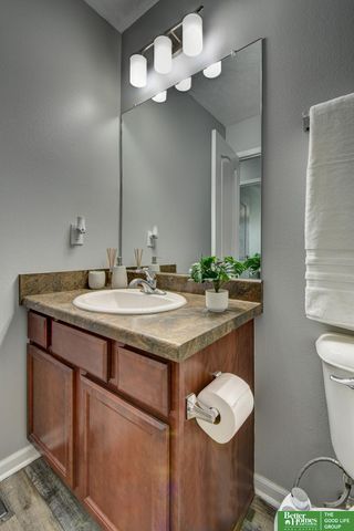 9113 Black Street, Omaha, NE 68122
