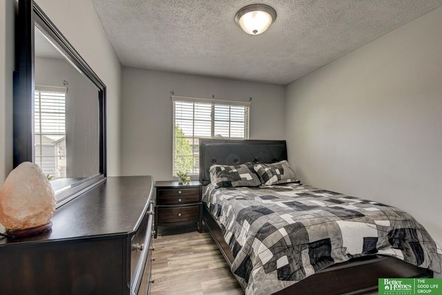 9113 Black Street, Omaha, NE 68122