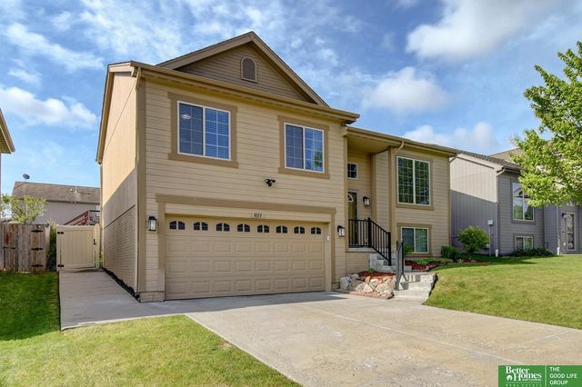 9113 Black Street, Omaha, NE 68122