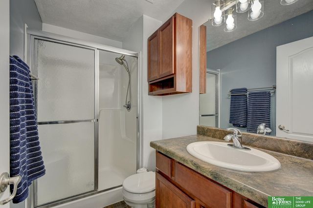9113 Black Street, Omaha, NE 68122