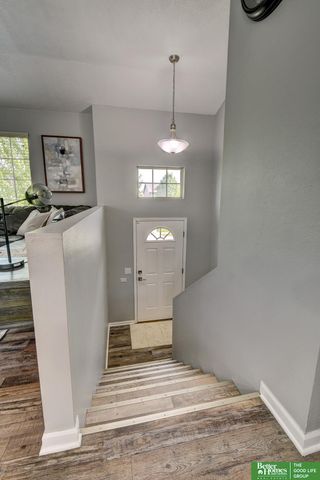 9113 Black Street, Omaha, NE 68122