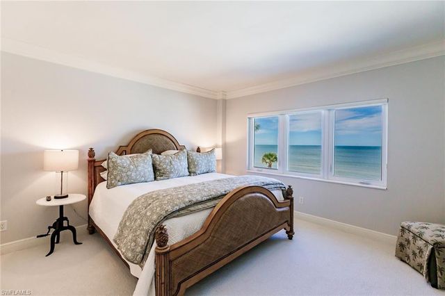 2885 Gulf Shore BLVD N 302, Naples, FL 34103