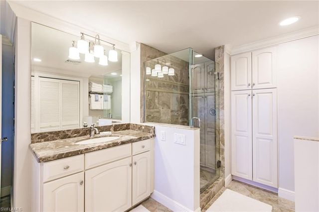 2885 Gulf Shore BLVD N 302, Naples, FL 34103