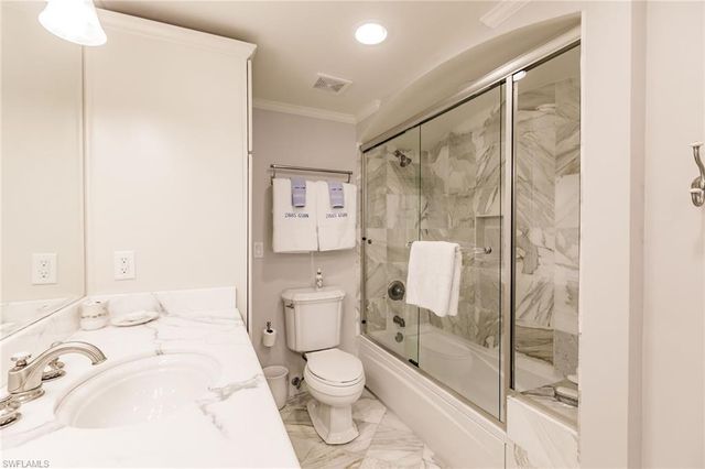 2885 Gulf Shore BLVD N 302, Naples, FL 34103