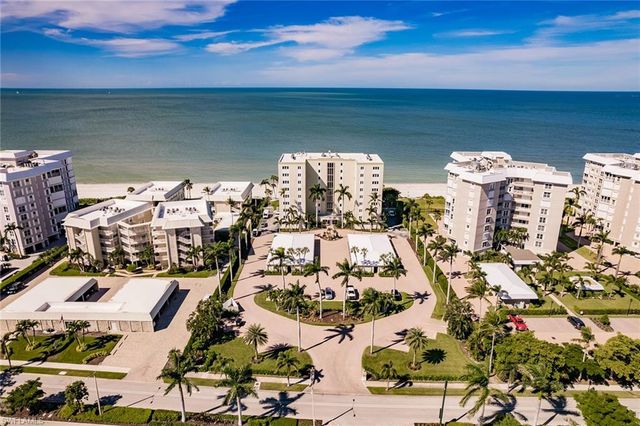 2885 Gulf Shore BLVD N 302, Naples, FL 34103