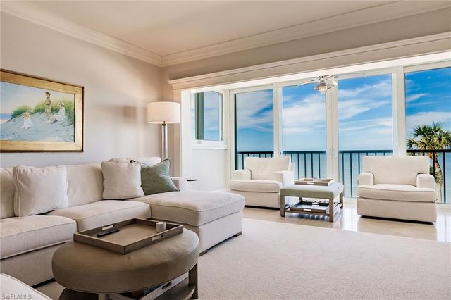 2885 Gulf Shore BLVD N 302, Naples, FL 34103