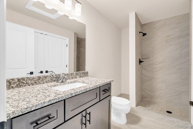 4172 Blossom Drive, Sterling Heights, MI 48314