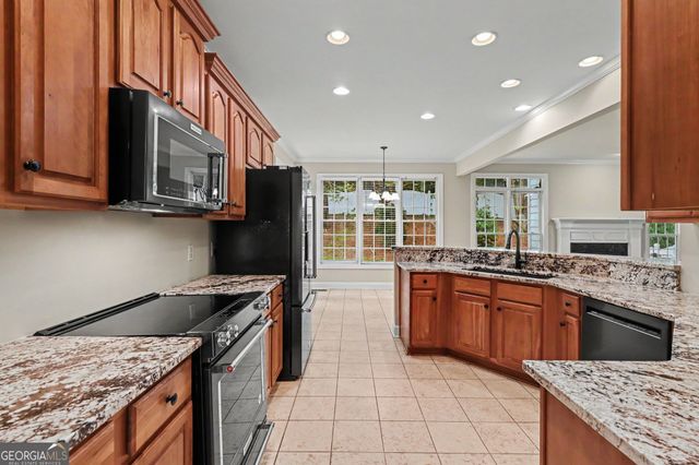 130 Oakhurst Terrace NE, Calhoun, GA 30701