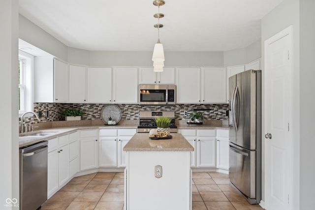 9923 Deering Street, Fishers, IN 46037