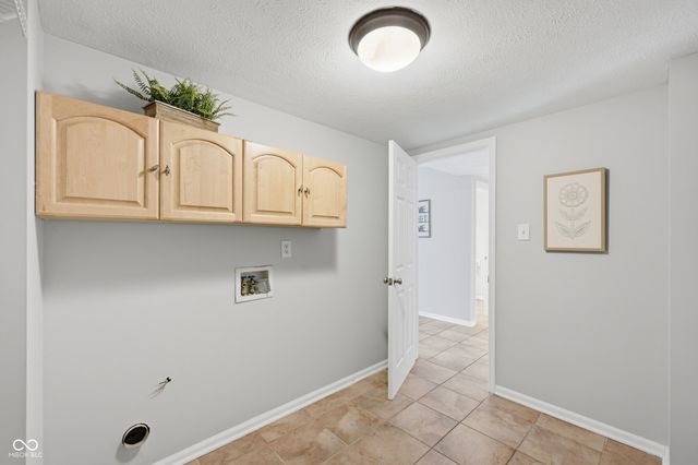 9923 Deering Street, Fishers, IN 46037