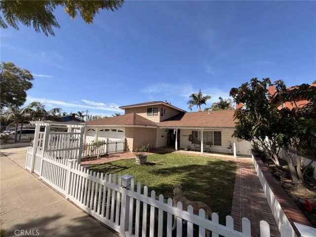 2726 Concord, Santa Ana, CA 92705