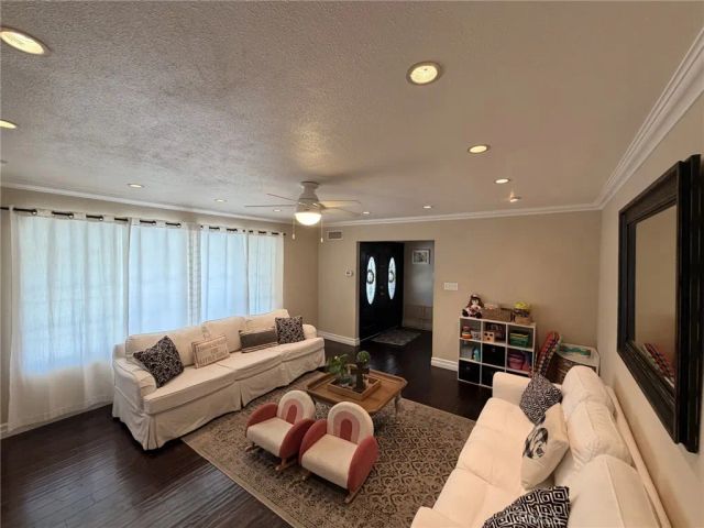 2726 Concord, Santa Ana, CA 92705