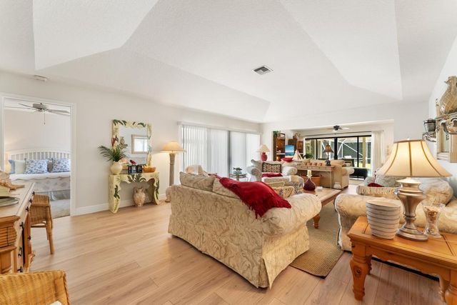 108 Pegasus Drive, Jupiter, FL 33477