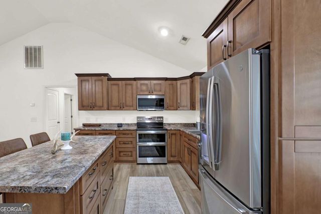 210 Madison Drive SW, Calhoun, GA 30701