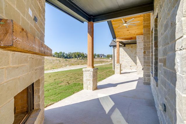 324 Slimp Bluff, Azle, TX 76020