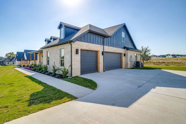 324 Slimp Bluff, Azle, TX 76020