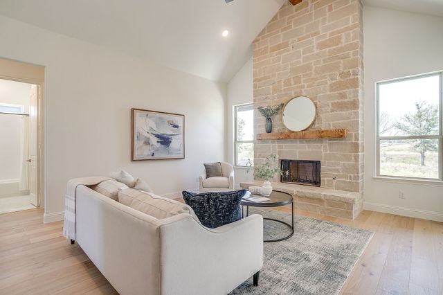 324 Slimp Bluff, Azle, TX 76020