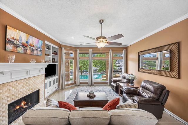 12516 Lake Vista Drive, Willis, TX 77318