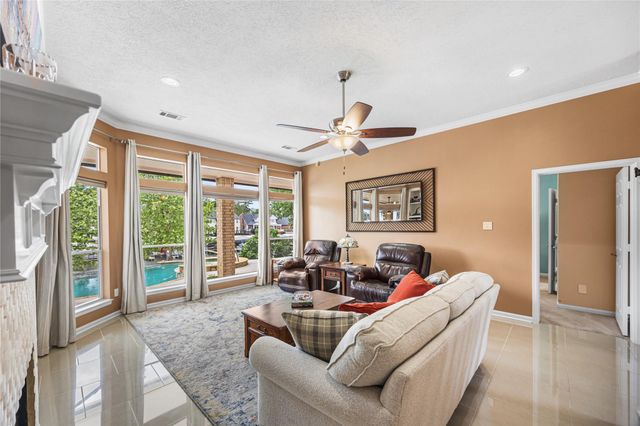 12516 Lake Vista Drive, Willis, TX 77318