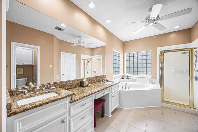 12516 Lake Vista Drive, Willis, TX 77318