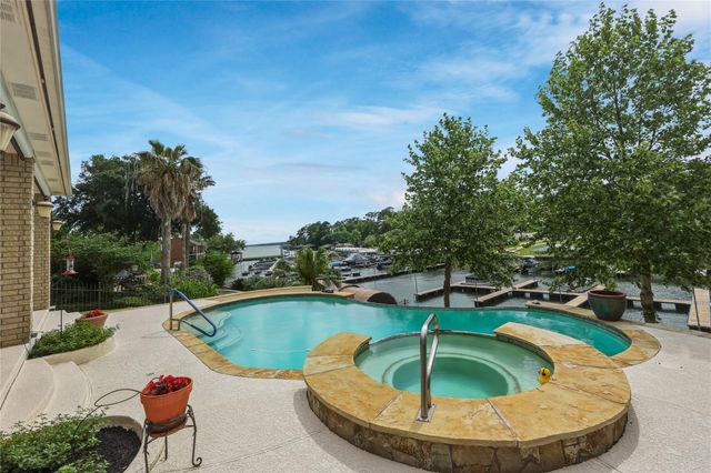 12516 Lake Vista Drive, Willis, TX 77318