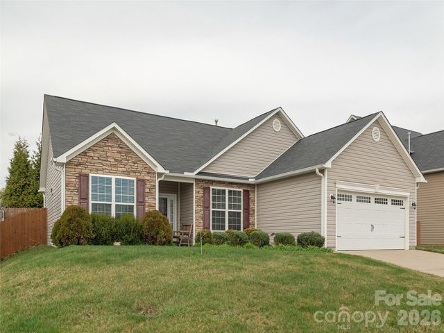 83 E Swift Creek Road, Fletcher, NC 28732