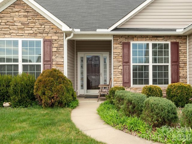 83 E Swift Creek Road, Fletcher, NC 28732