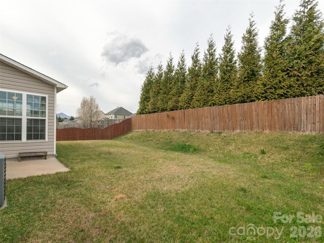 83 E Swift Creek Road, Fletcher, NC 28732