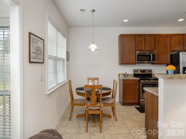 83 E Swift Creek Road, Fletcher, NC 28732