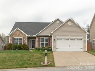 83 E Swift Creek Road, Fletcher, NC 28732