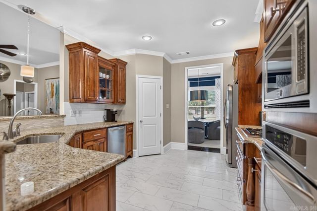 9016 Naples Cove, Benton, AR 72019