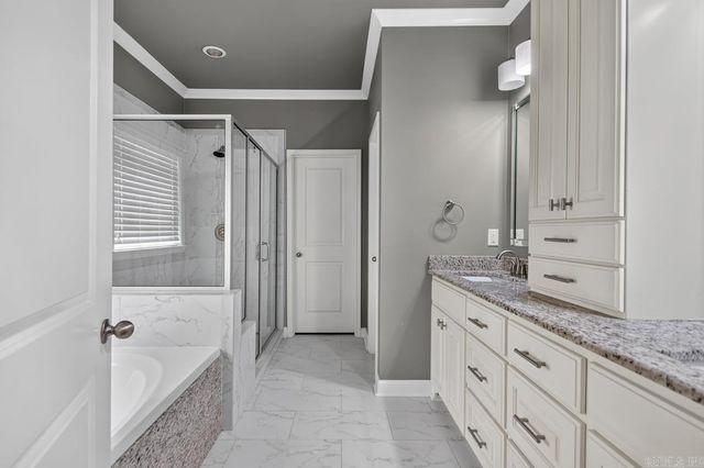 9016 Naples Cove, Benton, AR 72019