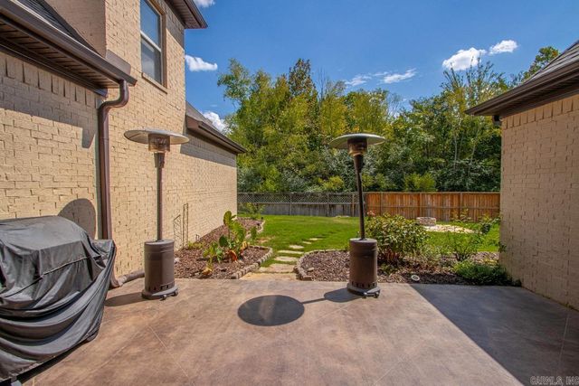 9016 Naples Cove, Benton, AR 72019