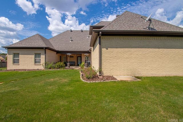 9016 Naples Cove, Benton, AR 72019