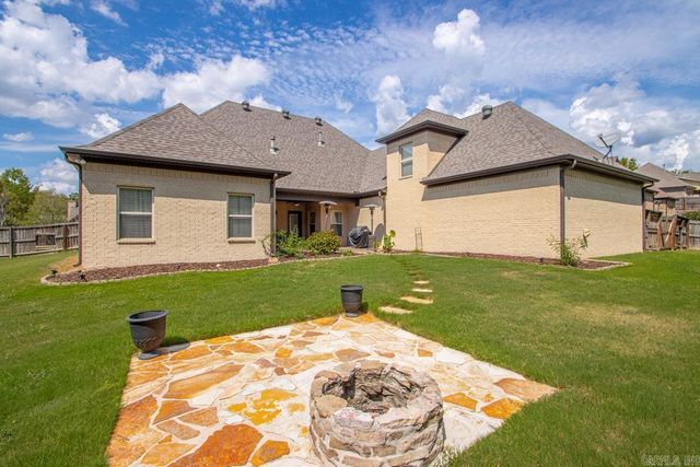 9016 Naples Cove, Benton, AR 72019