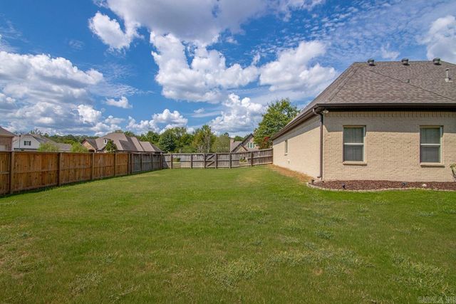 9016 Naples Cove, Benton, AR 72019