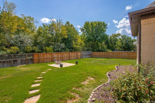 9016 Naples Cove, Benton, AR 72019