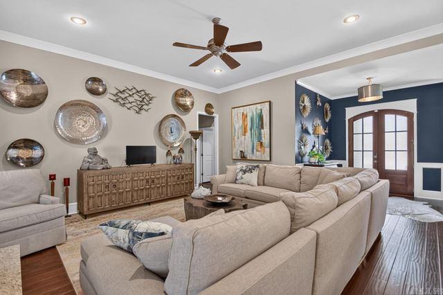 9016 Naples Cove, Benton, AR 72019