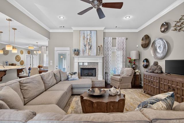 9016 Naples Cove, Benton, AR 72019