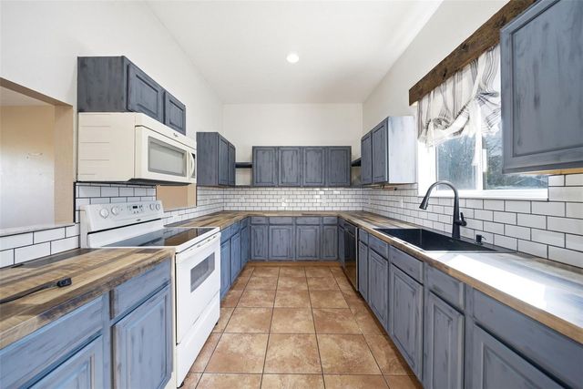 505 W OSCEOLA ROAD, Geneva, FL 32732