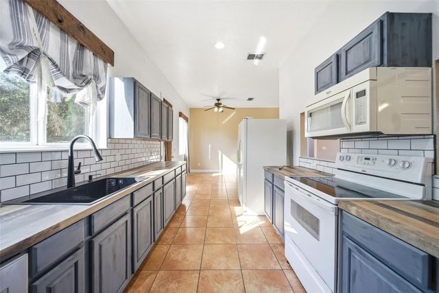 505 W OSCEOLA ROAD, Geneva, FL 32732