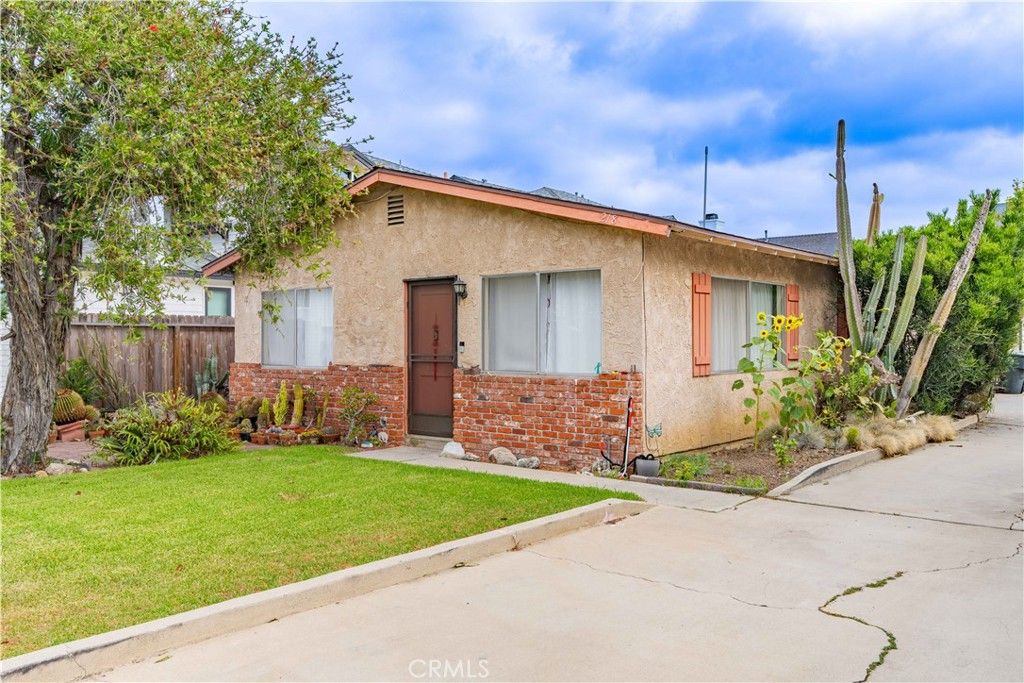 218 E 16th E, Costa Mesa, CA 92627 — exterior