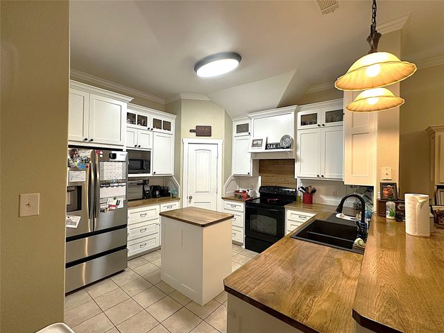 2712 Claydon Drive, Denton, TX 76207