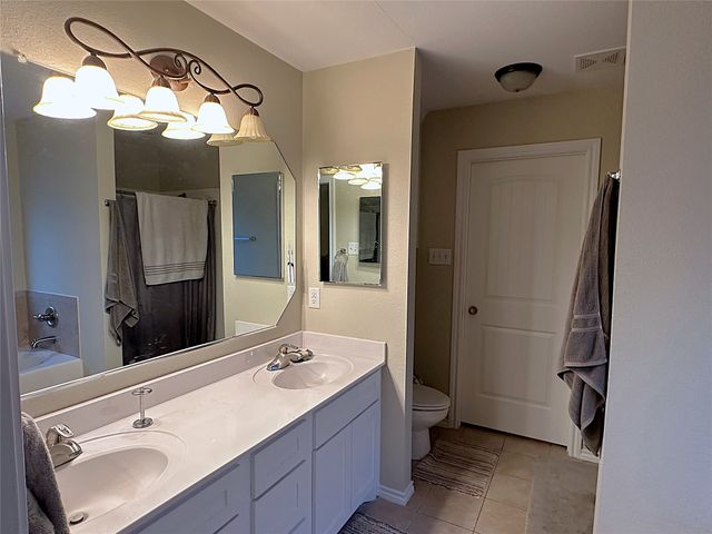 2712 Claydon Drive, Denton, TX 76207