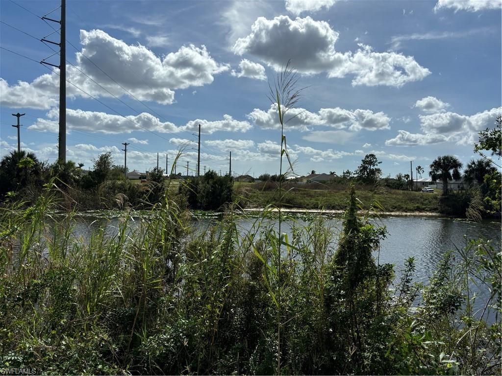 2418 NW 10th ST, CAPE CORAL, FL 33993 — photo 2