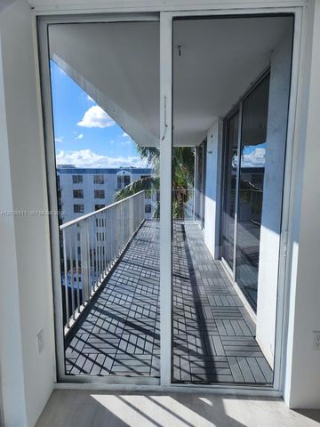 1700 NW N River Dr 606, Miami, FL 33125