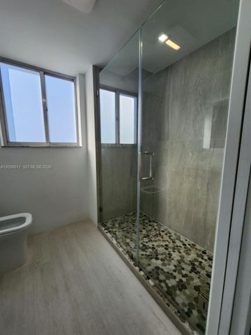 1700 NW N River Dr 606, Miami, FL 33125